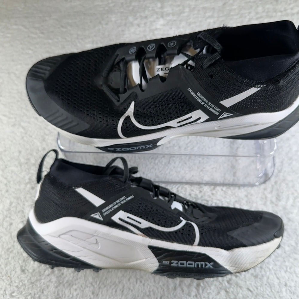 Nike ZoomX Zegama Trail Shoes Mens 11.5 Black White Excellent DH0623-001 Sneaker